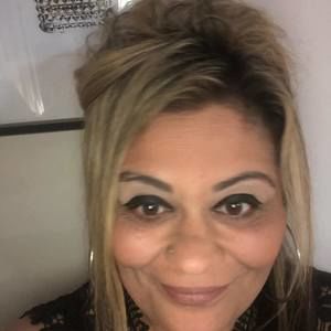 Meet your Posher, Yiota